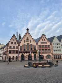 Frankfurt Roman Square