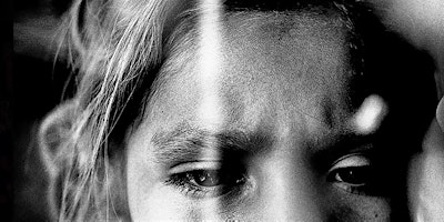 PRESENTAZIONE LIBRO "RACCONTARE CON GLI OCCHI" DI VALERIO BISPURI | RICORDI STAMPATI NAPOLI