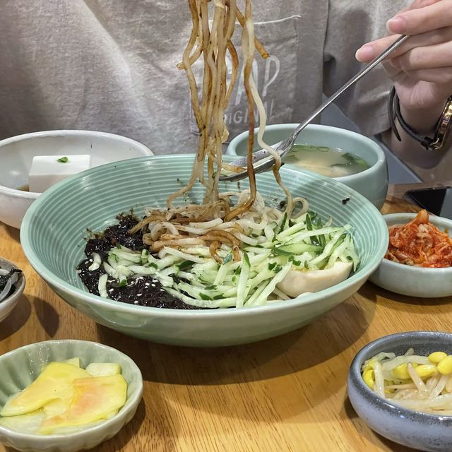 超美味韓式料理，甜點吃到飽-韓姜熙小廚房（微風松高）