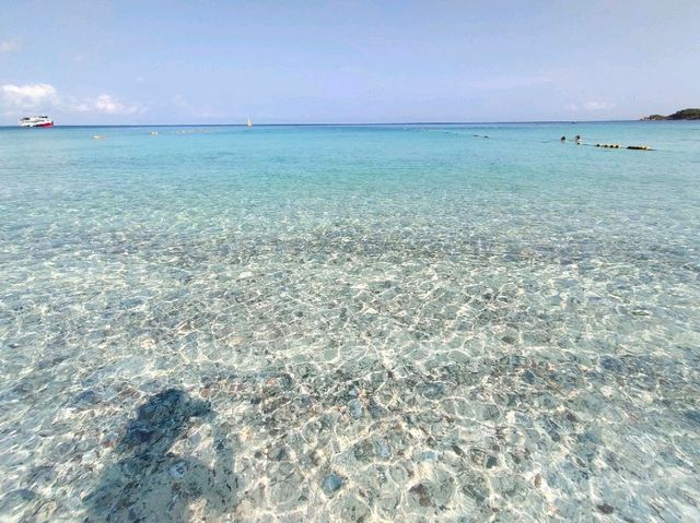 มาเกาะล้านต้องมา หาดตายาย น้ำใสสีฟ้าสวยจึ้งมาก