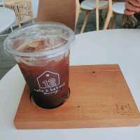 12 Cafe & Bakery @Ranong 🍰🧁🍭☕