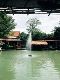 ค่าเฟ่เรือนไทยตกแต่งสไตล์อยุธยา