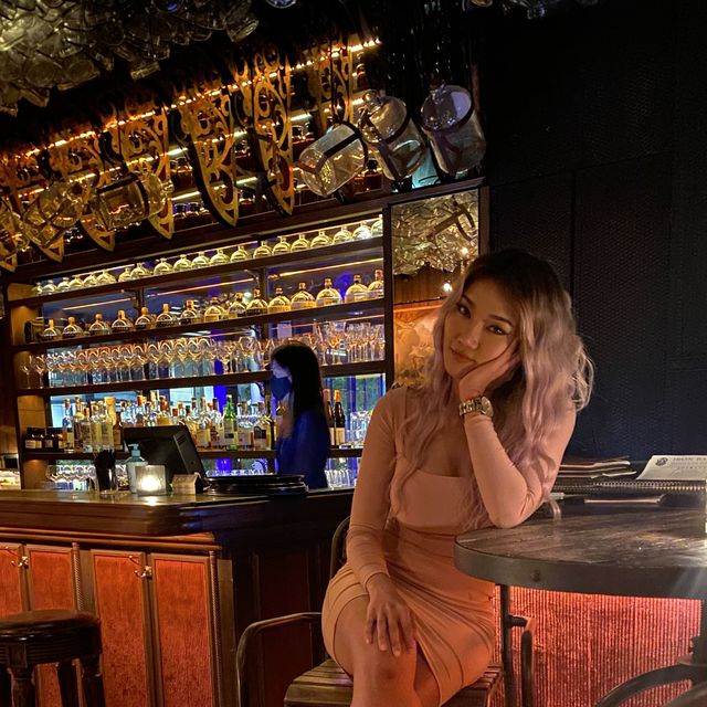 ชวนมาถ่ายรูปบาร์ดีไซร์เก๋ๆ 🍸