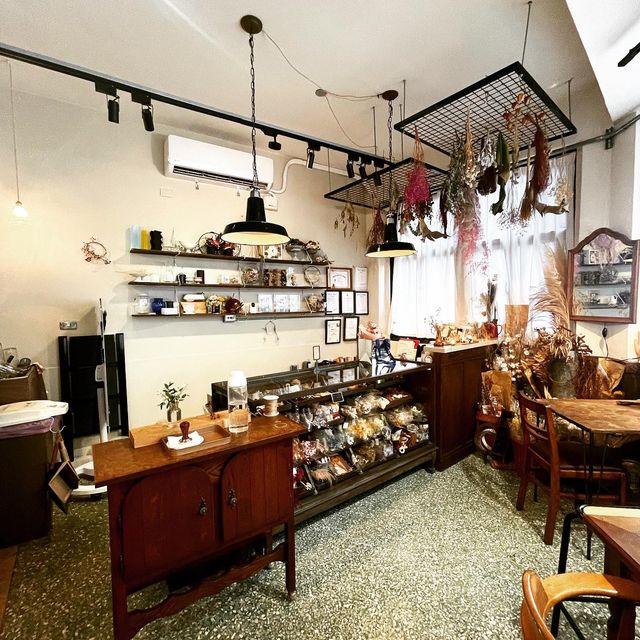 隱身在二樓的厲害咖啡店-Flow Cafe