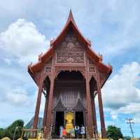วัดอ่าวน้อย ____พระอุโบสถไม้สักทอง____