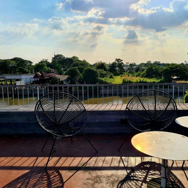 Baan Pomphet

บรรยากาศดีงาม ริมเจ้าพระยา
