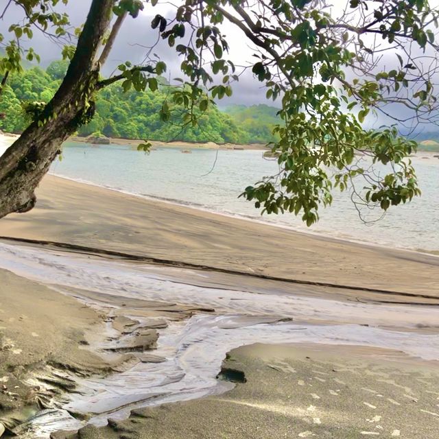 PANTAI PASIR HITAM, LANGKAWI 👣