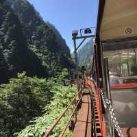 【富山県・黒部市】大自然満喫！トロッコ電車の旅🍁✨