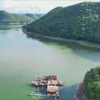 Sweet Home Floating House 