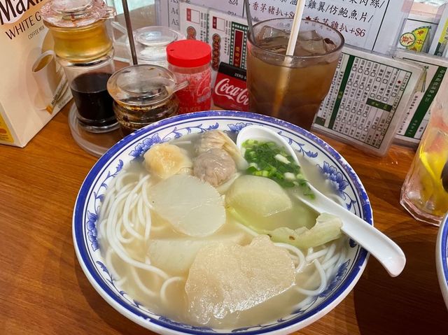 懷舊復古風車仔麵店