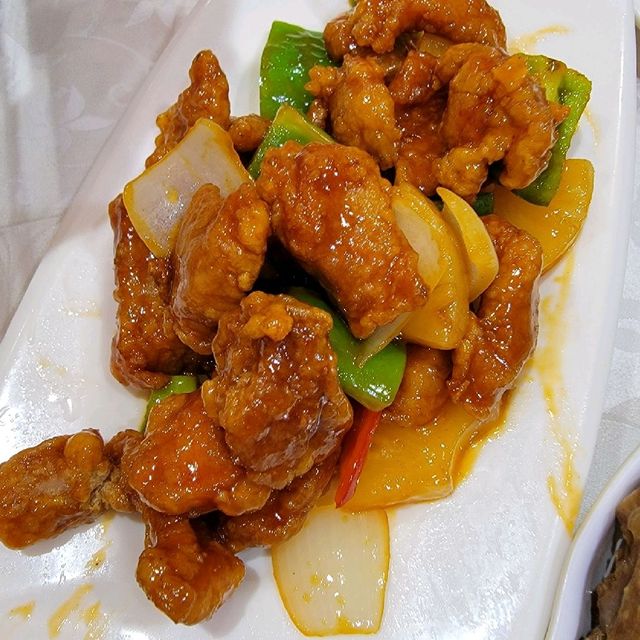 邊個話我傻？請佢食燒鵝!