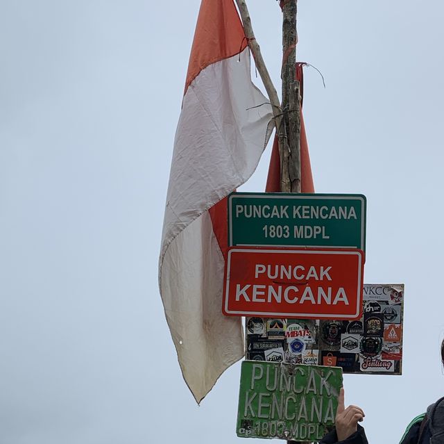 Puncak Kencana