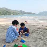 來一趟慢活之旅，於水清沙幼的沙灘放空