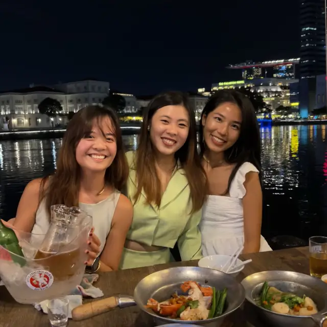 Birthday celebration by Singapore River