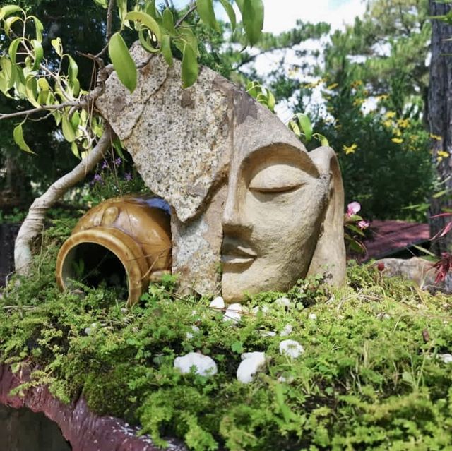 Truc Lam Pagoda - Dalat, Vietnam