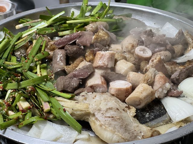 자타공인 칭다오 최고의 양곱창집, 황소곱창마당(庭院屋)