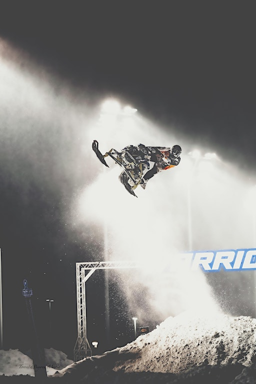 ROUNDS 5&6 | Lindsay Exhibition