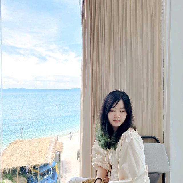 ปูซานทิพย์ที่พัทยา กับ S'more beach cafe