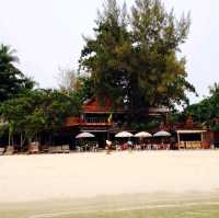 Zanom Sunrise Beach Resort 