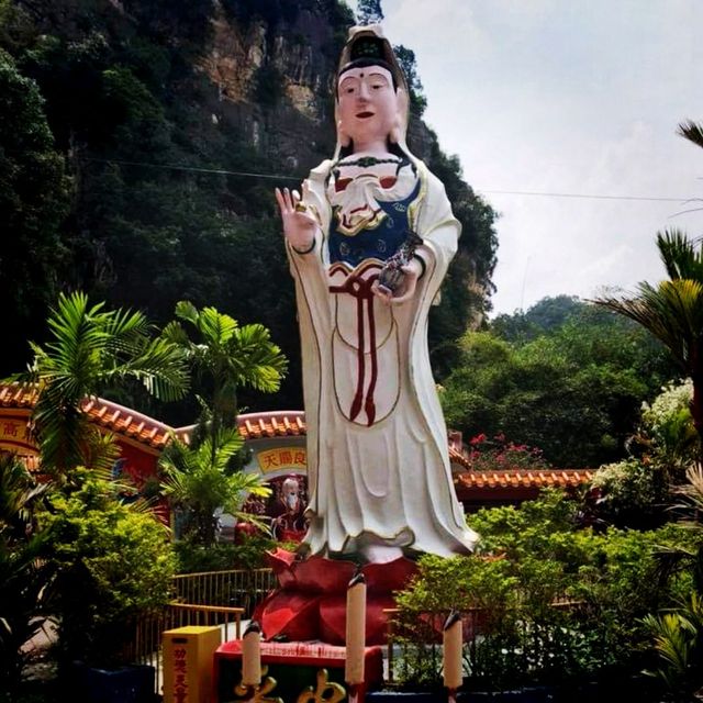 the Taoist & Buddhists Temple In Ipoh