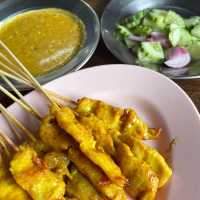 หมี่ต้นโพธิ์