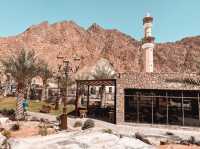 Rock your day at Khor Fakkan!