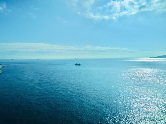 站在明石海峽大橋之上