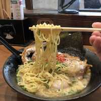 屋邨商場高質拉麵店🍜裝修滿佈可愛貓咪🐱