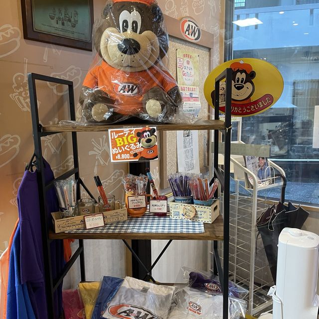糸満市のエイアンドダブリューへ行ってきました。