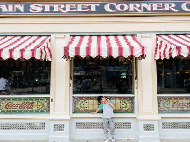 迪士尼樂園美國小鎮大街人氣大街餐廳Corner Cafe！