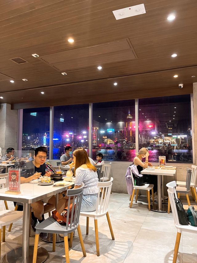 對住維港食炸雞🍗