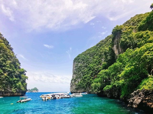 ไปวันเดียวเที่ยวให้ทั่ว​ ทัวร์​หมู่เกาะพีพี​ 