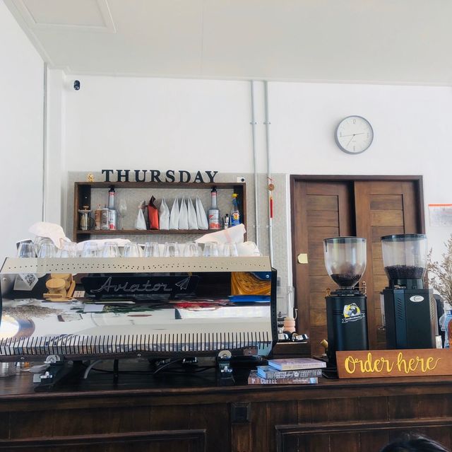 Thursday Khuan Khanun  ☕️🧁..