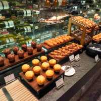 【酒店住宿一晚包的自助早餐】