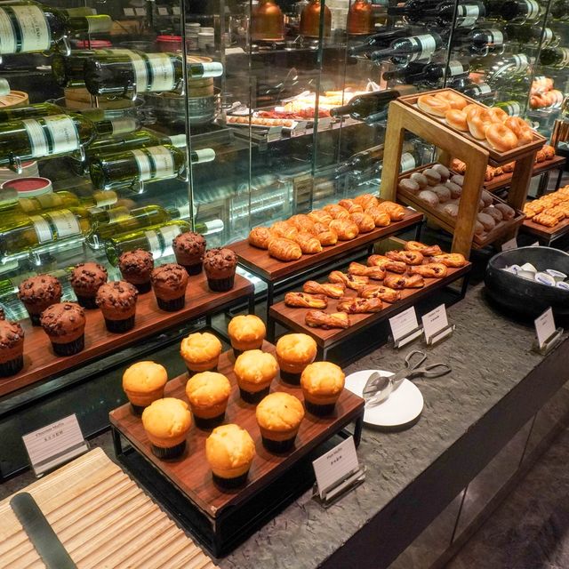 【酒店住宿一晚包的自助早餐】