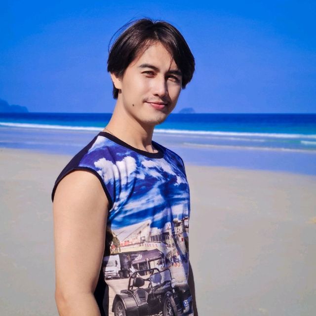 วันฟ้าสวยทะเลใส ณ อ่าวทุ่งซาง