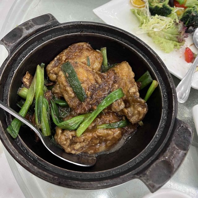假日海鮮大餐長腳蟹好食！