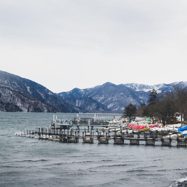 Lake Chūzenji in winter