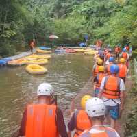 Rafting in Xianlong Canyon