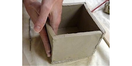 Friday Night Throwdown: Hand-building Boxes | Visual Art Institute