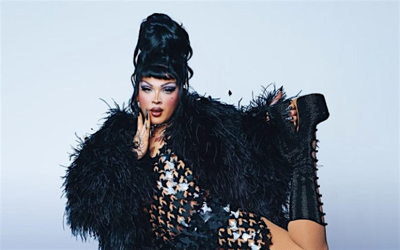 Briar Blush of S18 RuPaul's Drag Race at Cheer Up Charlies, Austin TX | Cheer Up Charlies