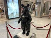 Shopping mall art