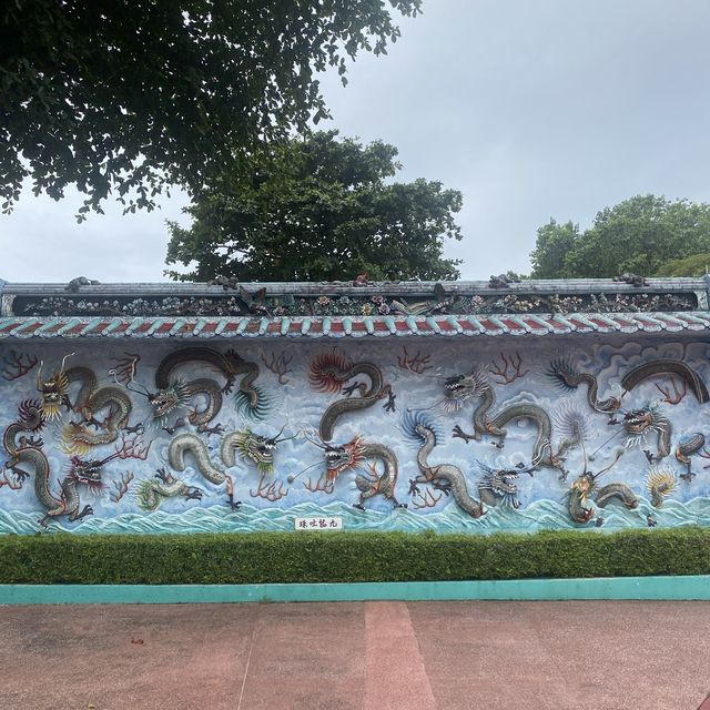 Extraordinary park, Haw Par Villa