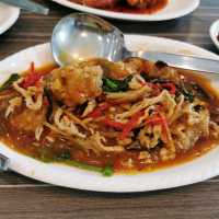มาทานอาหารจีนรสดั้งเดิมที่ พูลสินภัตตาคาร กัน 😋
