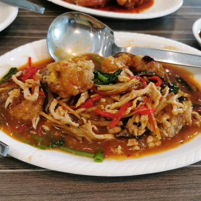 มาทานอาหารจีนรสดั้งเดิมที่ พูลสินภัตตาคาร กัน 😋