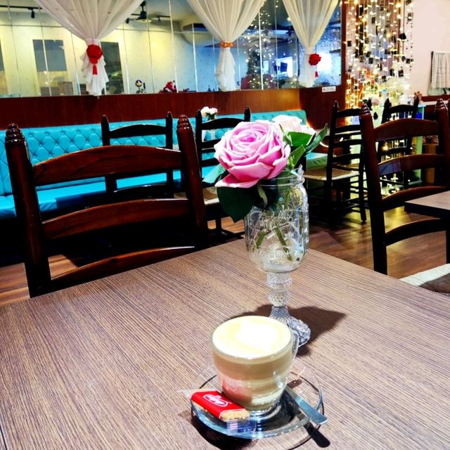 Cozy Jovis Café, Hidden Gem in Clementi