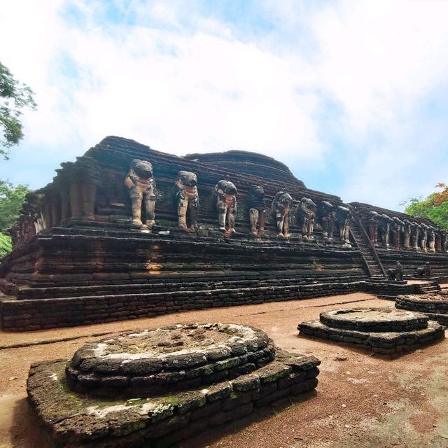 วัดช้างรอบ โบราณสถานเมืองกำแพงเพชร