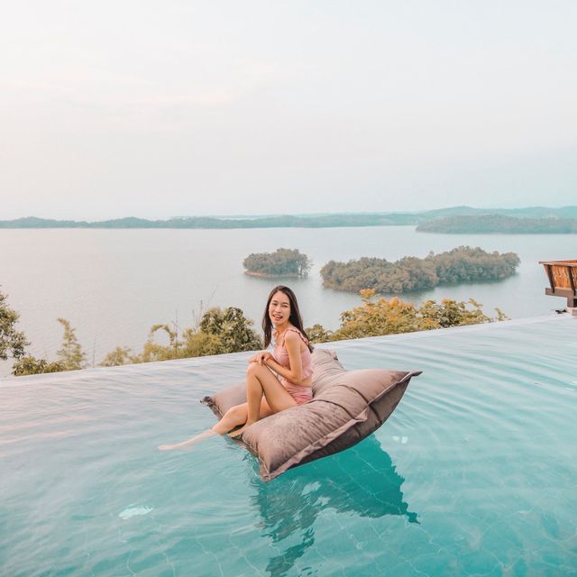ที่พักวิวอลังๆฟีลบาหลีที่ กาญจนบุรี
