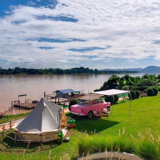 CAFE DE RIVER เชียงคาน