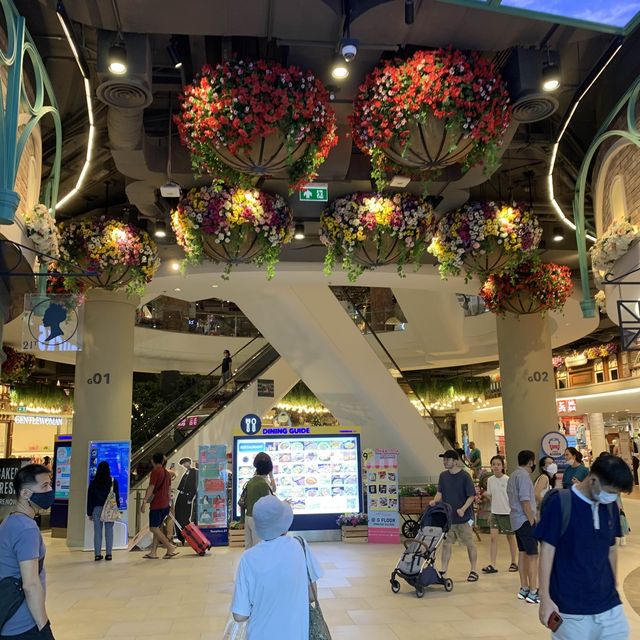 曼谷最新大型shopping Mall 「Terminal 21 Rama 3」 